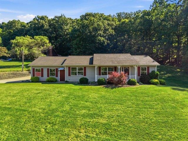 House for sale in Valencia, Pennsylvania