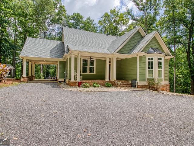 House for sale in Moreland, Georgia