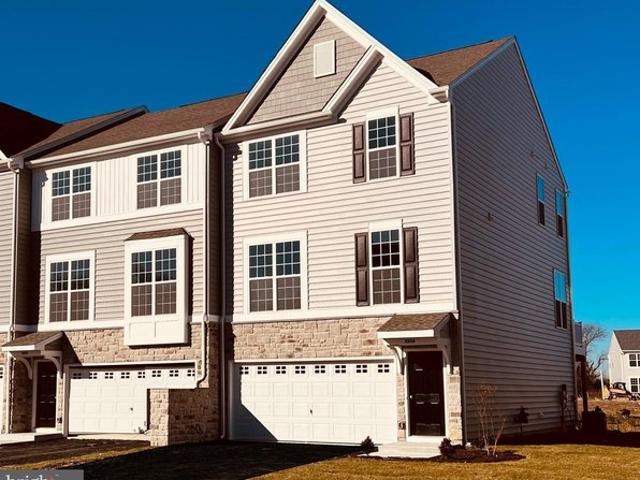 Townhouse for sale in Delaware