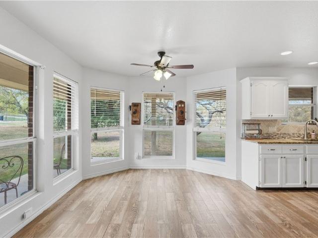 House for sale in Kingsbury, Texas