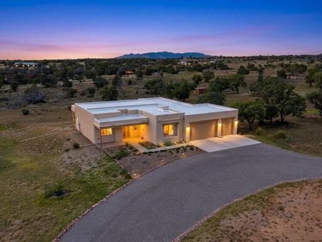 House for sale in Arizona