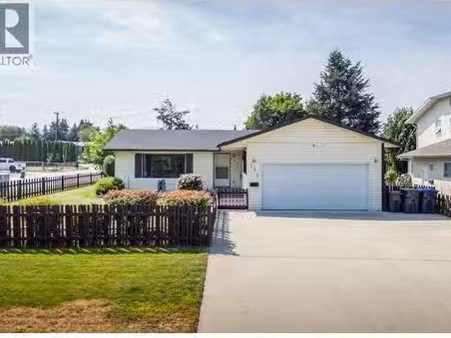 House for sale in Winfield, British Columbia