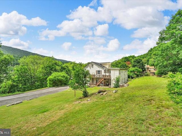 House for sale in Coal Township, Pennsylvania