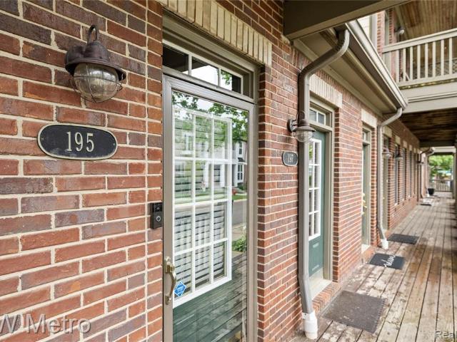 Condo for sale in Auburn Hills