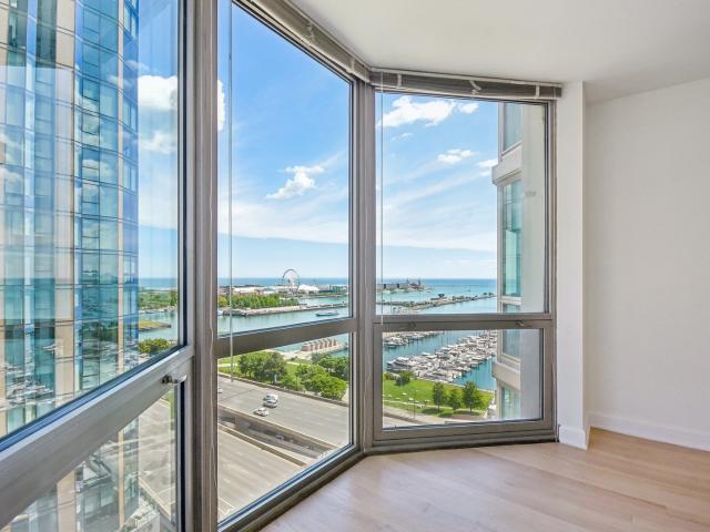 Condo for sale in Chicago Park, Illinois