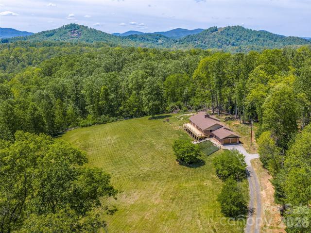 House for sale in Spruce Pine, North Carolina