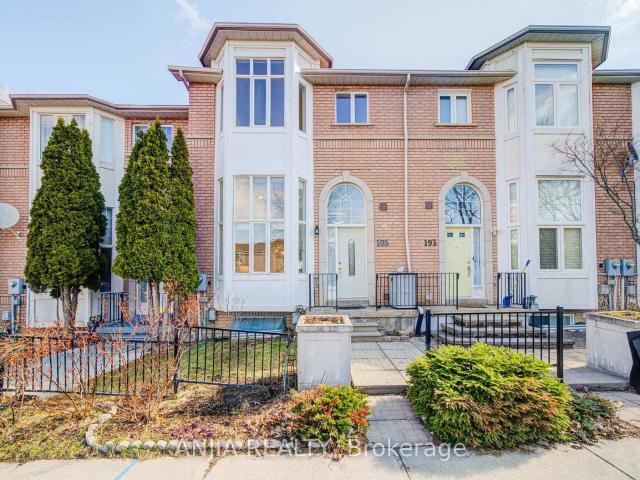 Townhouse for sale in Woburn, Ontario