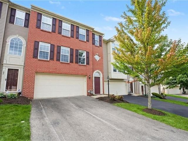 Townhouse for sale in Mars, Pennsylvania
