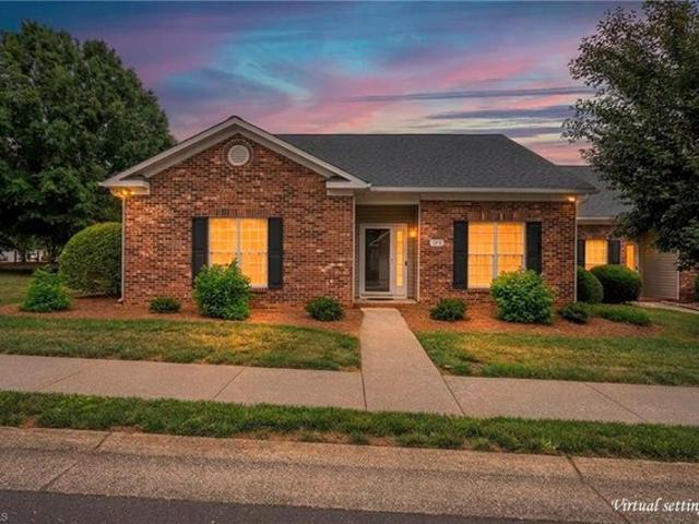 Townhouse for sale in Clemmons, North Carolina