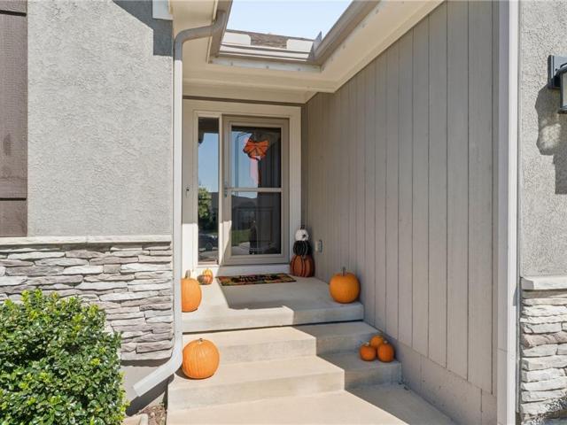 House for sale in Spring Hill, Johnson County