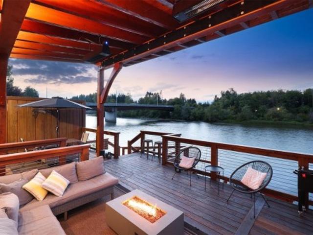 House for sale in Strathcona, British Columbia