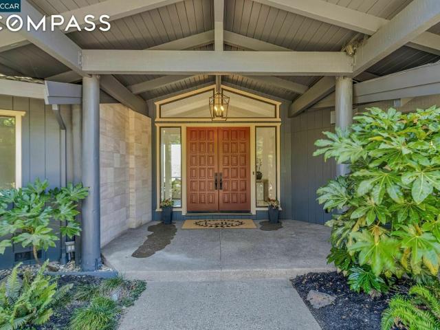 House for sale in Moraga