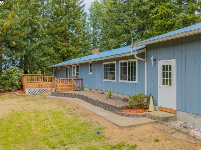 House for sale in Reedsport, Douglas County