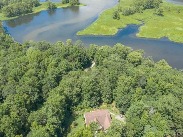 House for sale in Spring Grove, Surry County