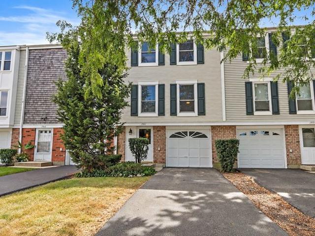 Townhouse for sale in Hoffman Estates, Illinois