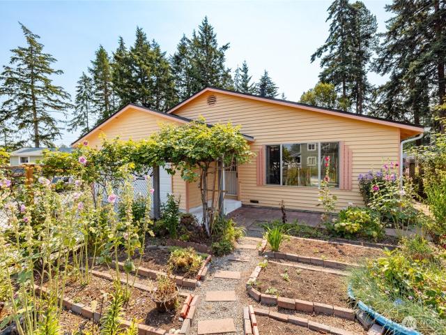 House for sale in Oak Harbor, Washington