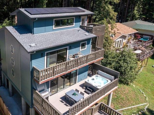 House for sale in Monte Rio, California