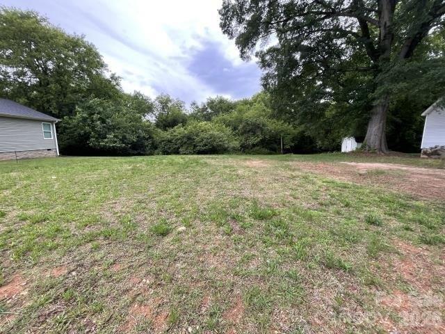 Land for sale in Mecklenburg, North Carolina