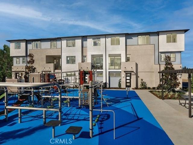 Townhouse for sale in Placentia, California