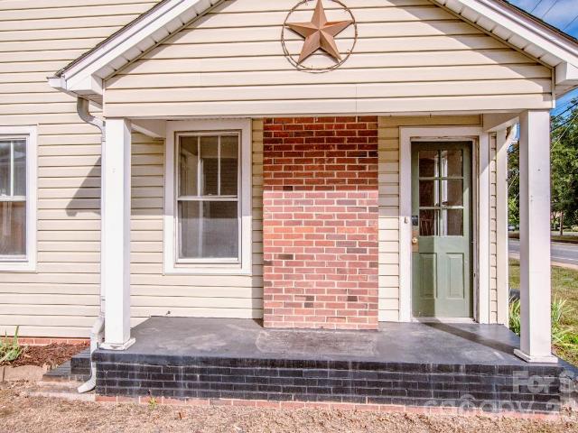 House for sale in Downtown, Cornelius