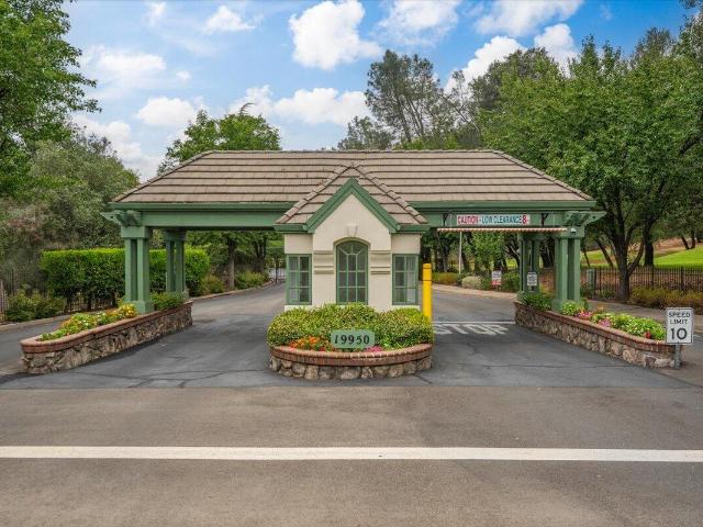 House for sale in Shasta, California