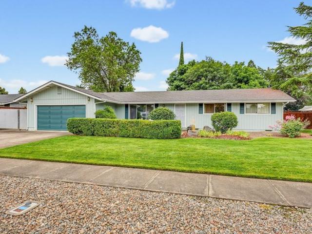 House for sale in Oregonia
