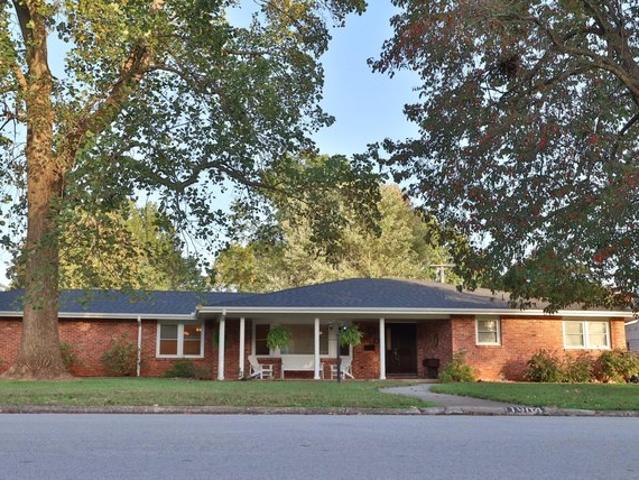 House for sale in Springfield, Missouri
