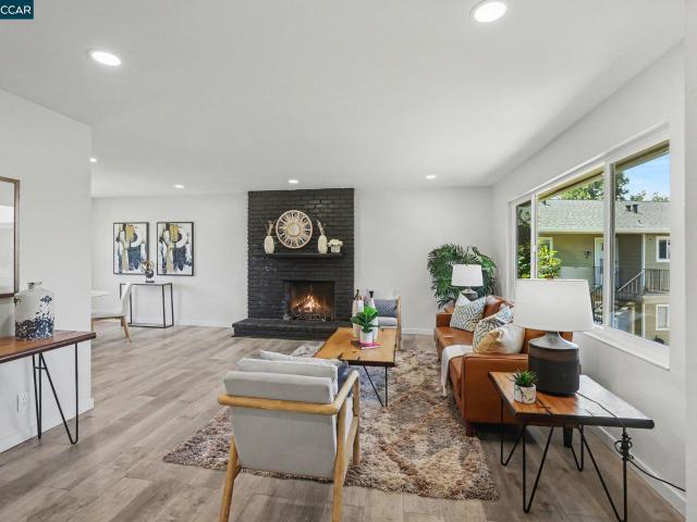 Condo for sale in Moraga, California
