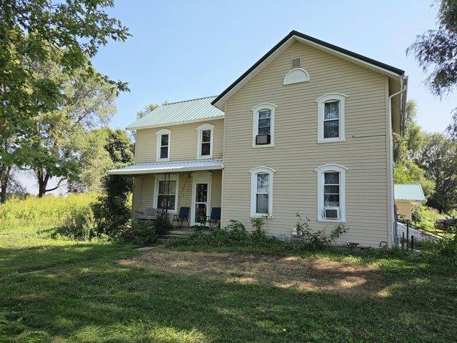 House for sale in Whiteside, Illinois