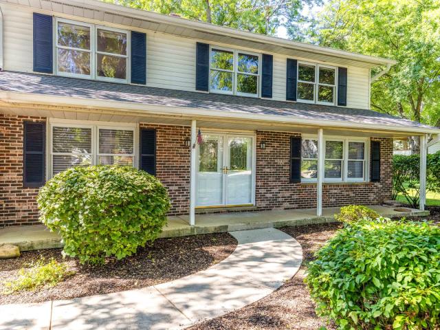 House for sale in Mundelein, Lake County