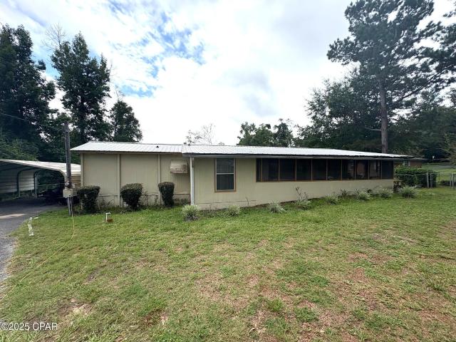 Property for sale in Sneads, Florida