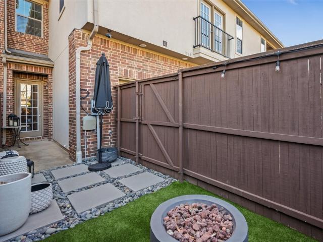Townhouse for sale in Irving