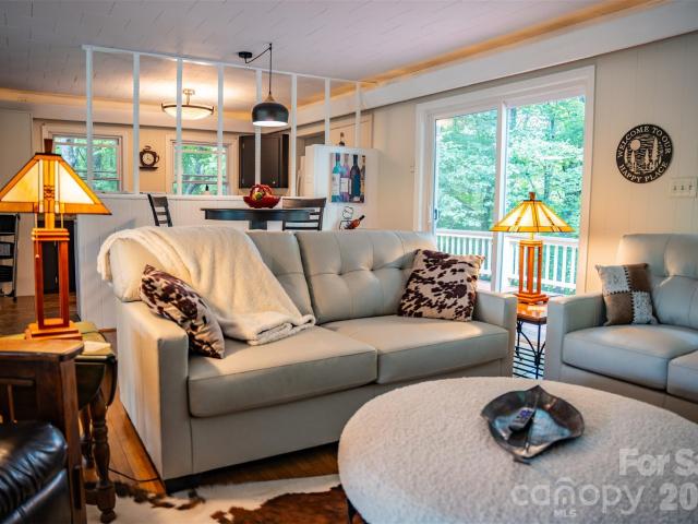 House for sale in Spruce Pine, North Carolina