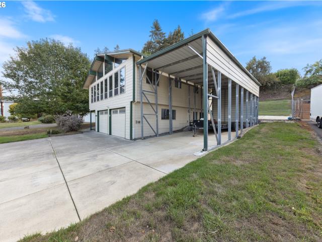 House for sale in Oregonia