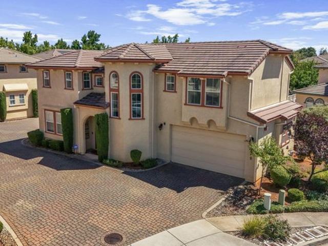 House for sale in Redding, Shasta County