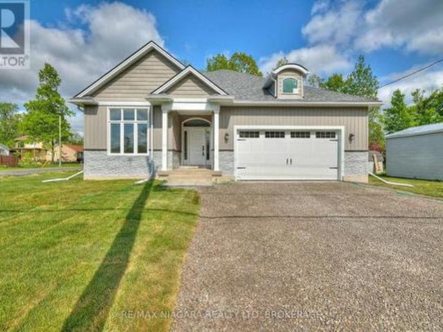House for sale in Fort Erie, Golden Horseshoe