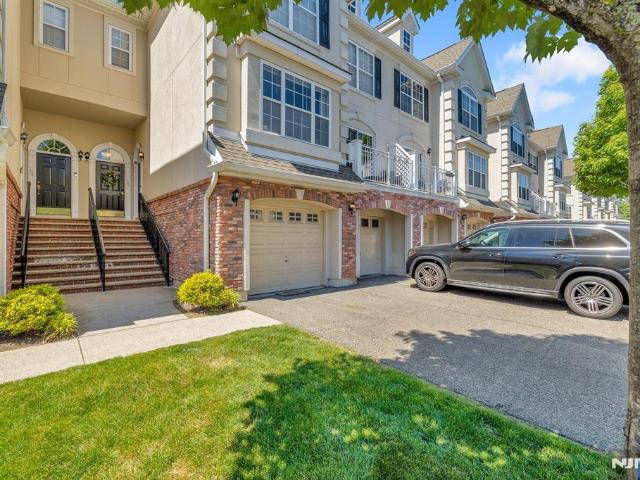 Townhouse for sale in Hudson, New Jersey