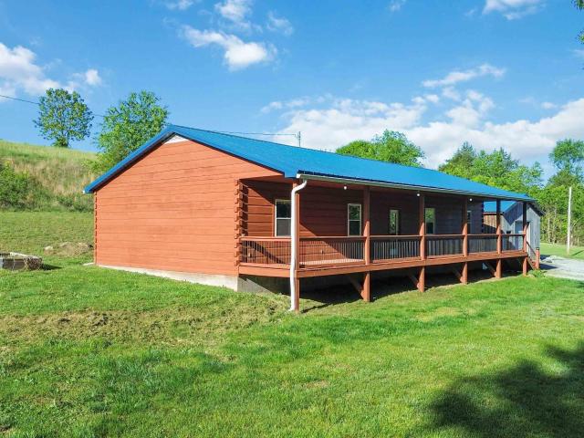 House for sale in Hustonville, Kentucky