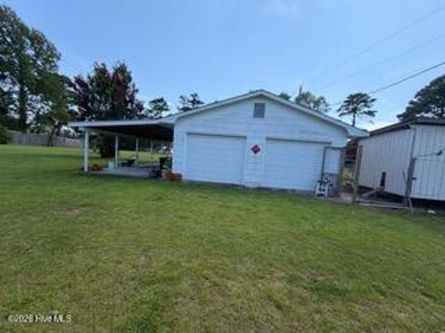 House for sale in Sneads Ferry, North Carolina