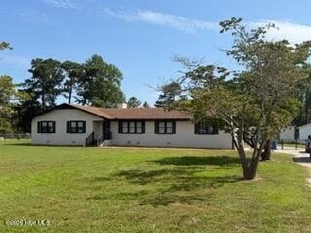 House for sale in Sneads Ferry, North Carolina
