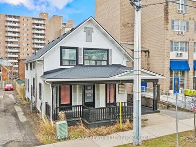 Commercial for sale in Niagara, Ontario