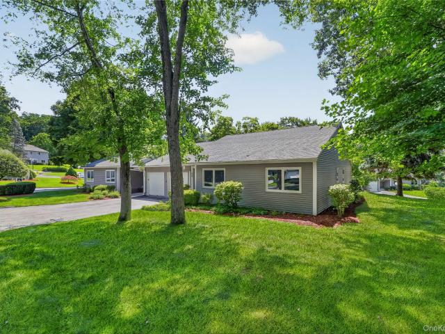 Condo for sale in Jefferson Village, Town of Yorktown