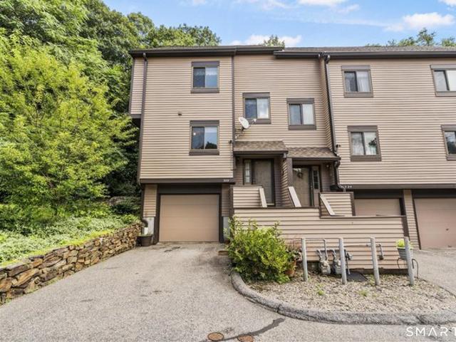 Townhouse for sale in Derby, Connecticut