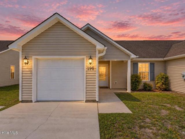 Townhouse for sale in Holly Ridge, North Carolina