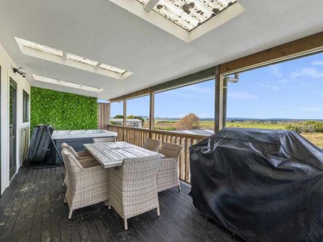 House for sale in Pukehina, Bay Of Plenty