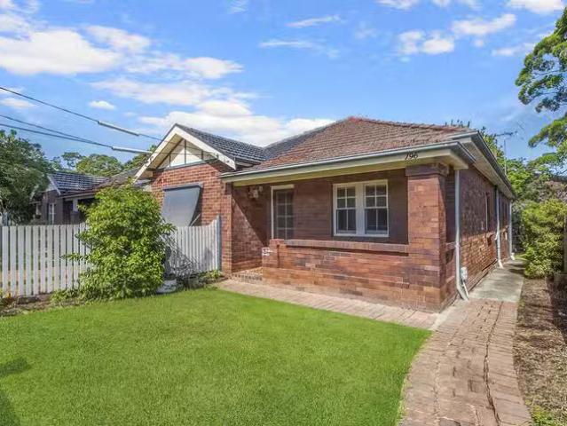 House for rent in North Willoughby