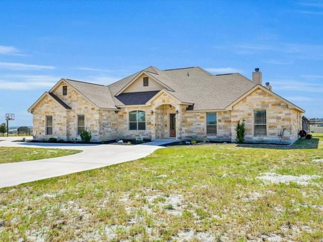 House for sale in La Vernia, Wilson County