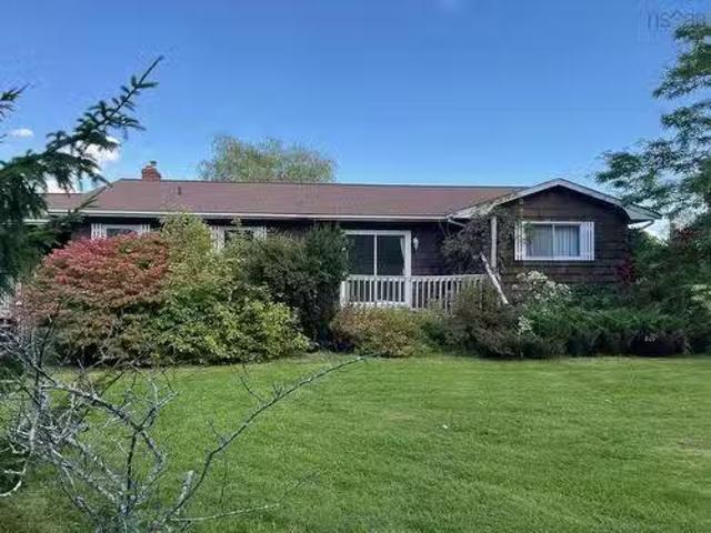 House for sale in Baddeck, Nova Scotia