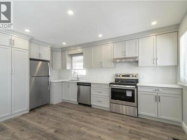 House for rent in Westcliffe West, Hamilton