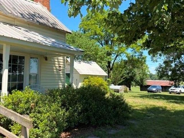 House for sale in Ronda, North Carolina